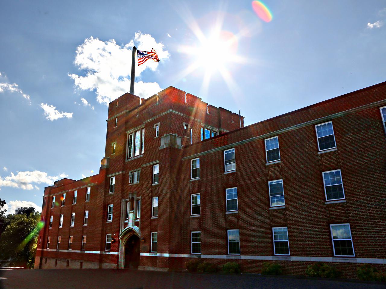 Fishburne Military School  费仕博恩军校